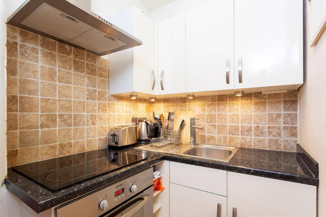 Charming Studio Near Clapham Common Apartman London Kültér fotó